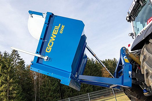 Its 3-stage telescopic cylinder generates the most efficient high dump effect.